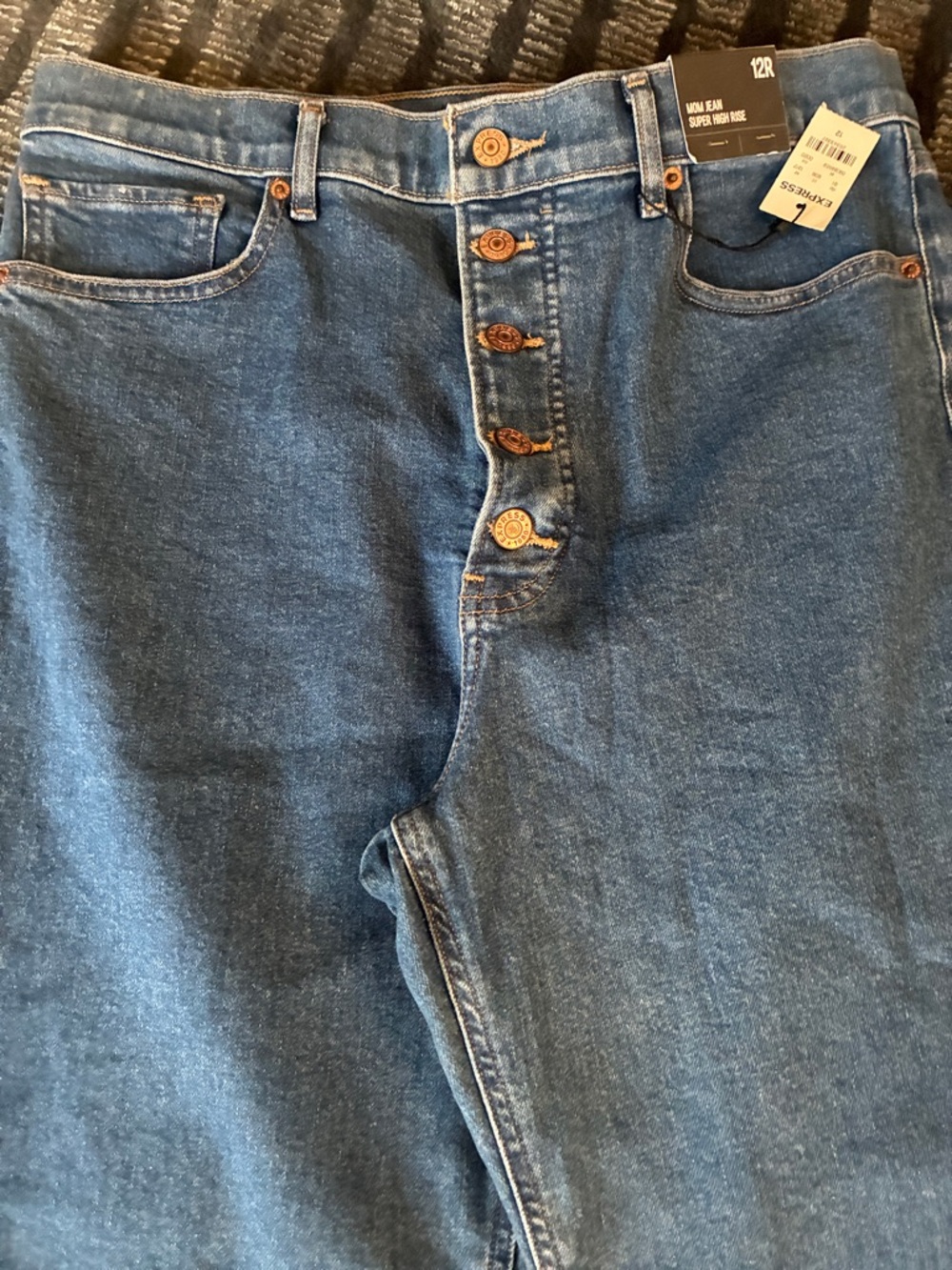 Express Mom Jean Super High Rise - Picture 2 of 9